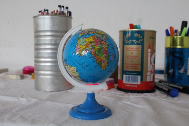 2spr_am1_1_stilleben_globus_img_0311